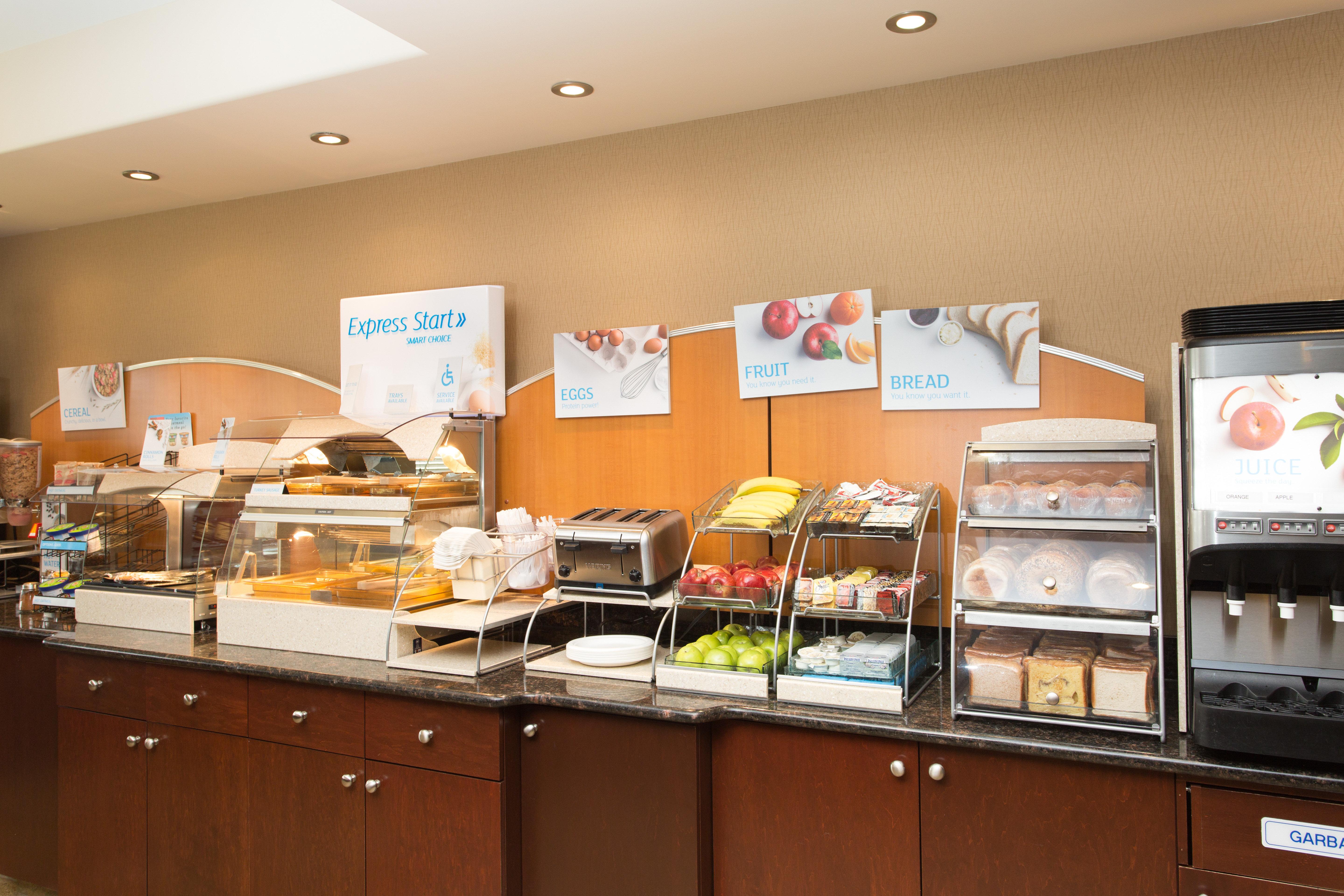 Holiday Inn Express & Suites Whitecourt By Ihg מראה חיצוני תמונה