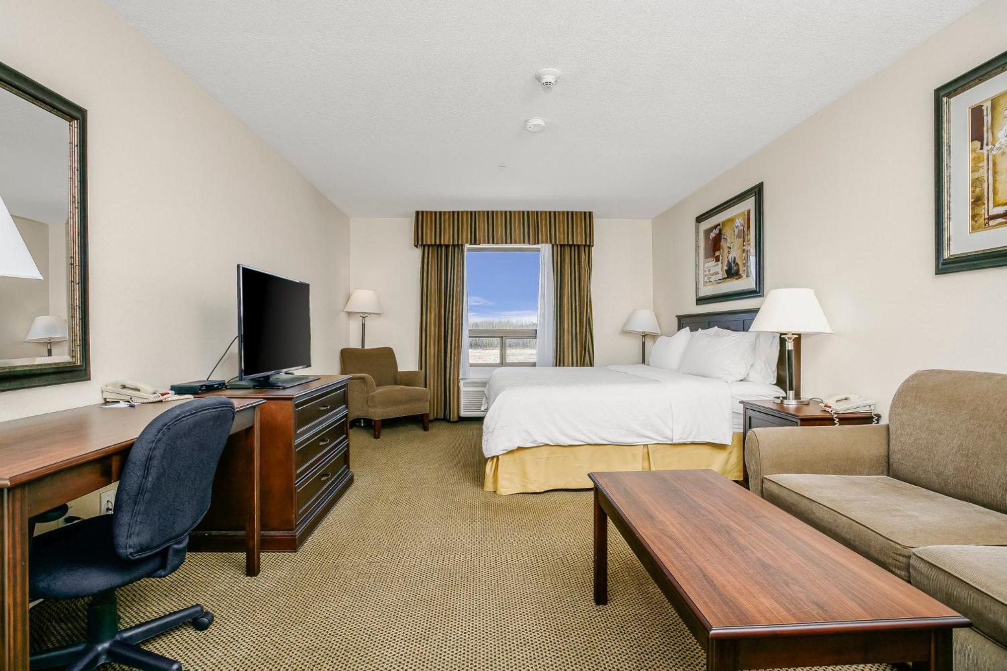 Holiday Inn Express & Suites Whitecourt By Ihg מראה חיצוני תמונה
